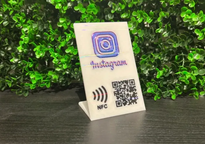 Placa de Divulgação Instagram com QrCode e NFC