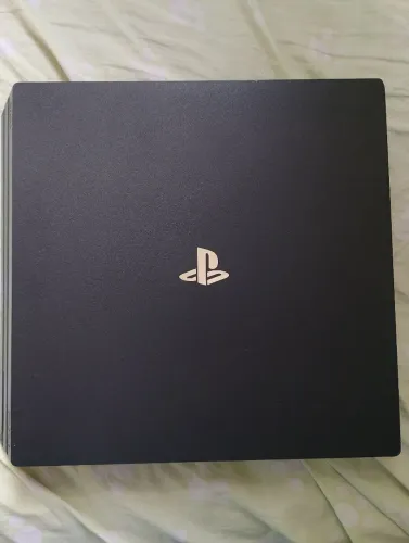 Ps4 pro em ótimas condições com jogos