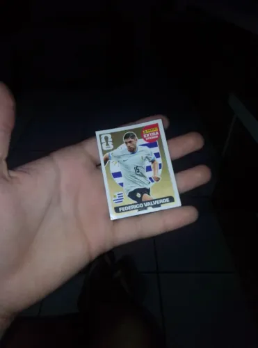 Estou vendendo essa figurinha da copa do mundo de 2026,de FEDERICO VALVERDE OURO.