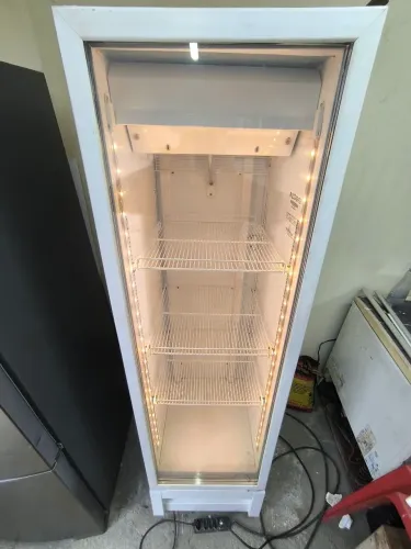 Cervejeira Metalfrio Slim 