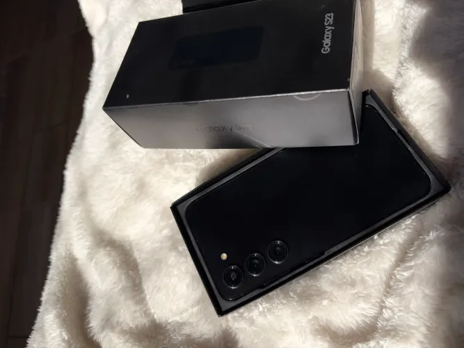 Samsung Galaxy S23 256GB / 8GB RAM - Excelente Estado