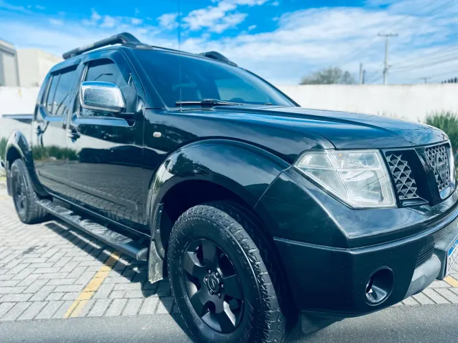 Nissan Frontier LE CD 4X4 2.5 TB Diesel Aut. 2010