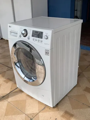 Lava e seca LG