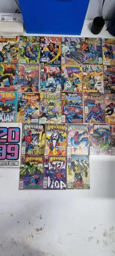 LOTE COMPLETO MARVEL 2099 COM 27 EDICÕES