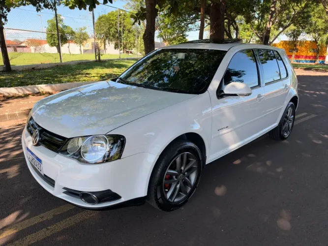 Volkswagen Golf Sportline 1.6 MI Total Flex 8V 4P 2012