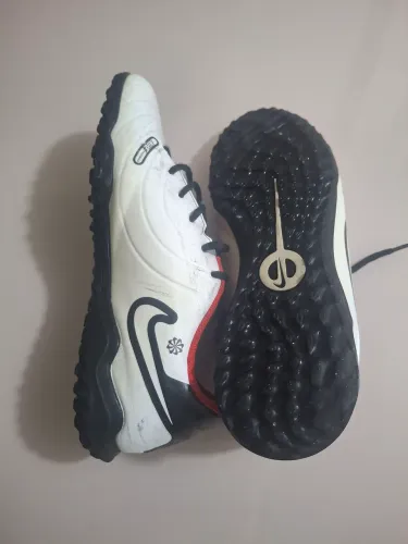 Chuteira Nike