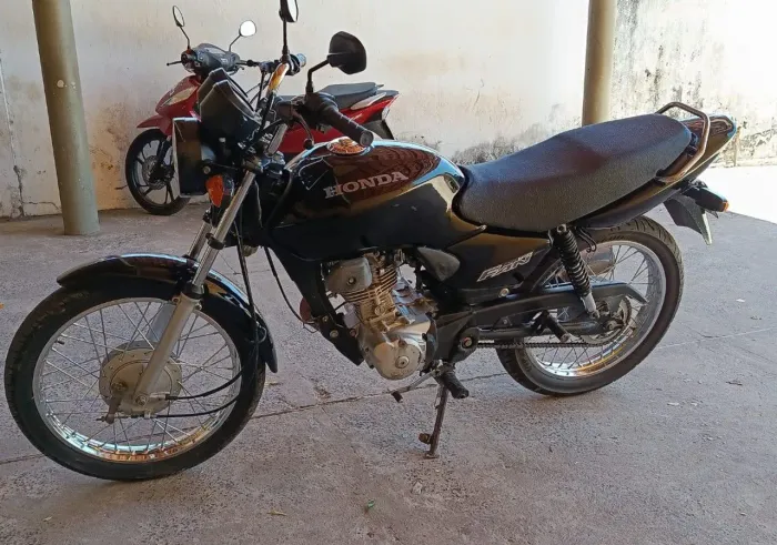 Vende se CG Fan 125 ano 2007 modelo 2008
