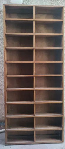 Estante escaninho maciça 2,12 x 0,91 x 0,12cm