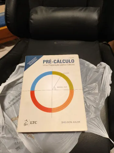 Pré-Cálculo - Uma Preparação para o Cálculo, de Sheldon Axler, 2ª edição, Editora LTC.