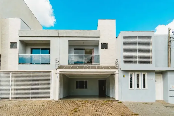 Sobrado 3 Quartos (1 Suíte) | 107 m² | Garagem para 2 Carros | Alto Alegre - Cascavel