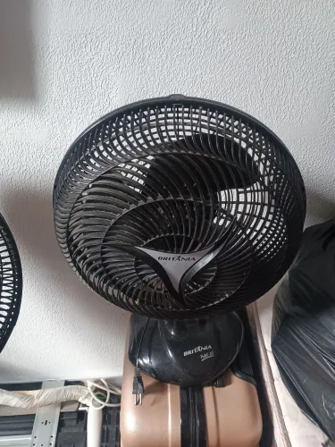 Vende-se ventilador pequeno