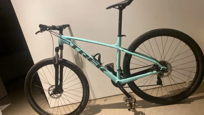 Bicicleta MTB Trek Marlin 4 
