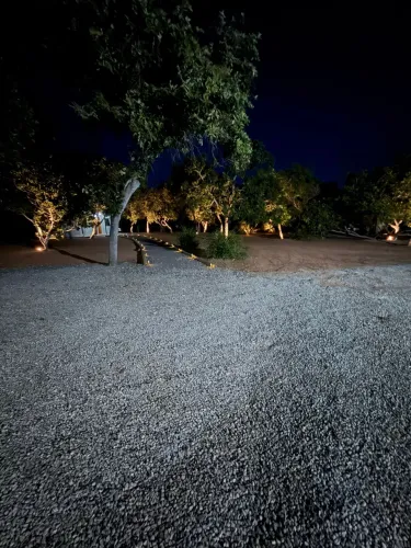 Vende-se linda casa a beira do lago do manso condomínio fechado
