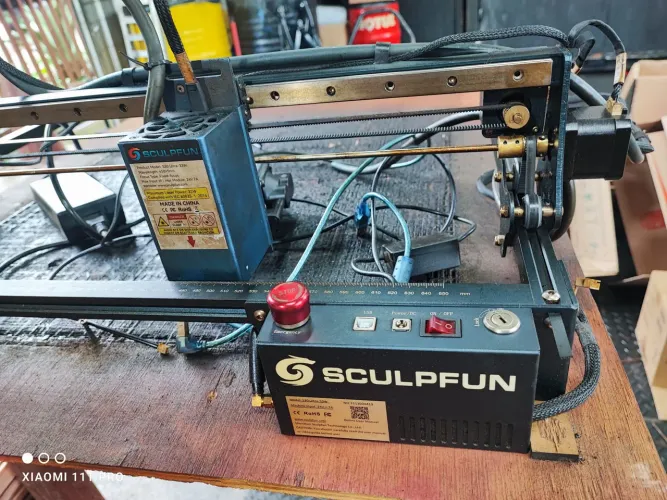 Máquina de corte a laser 
