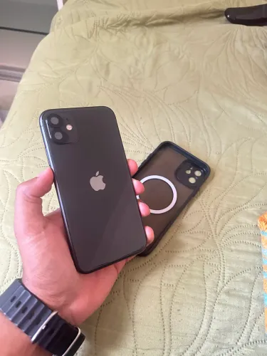 iPhone 11
