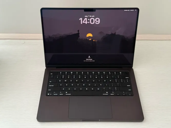 MacBook Pro M5 14 Pol 16Gb 512Gb Space Black