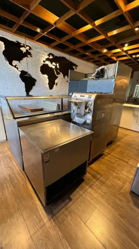 GELATERIA COMPLETA - CARPIGIANI READY 20/30 E VITRINE 18 SABORES.