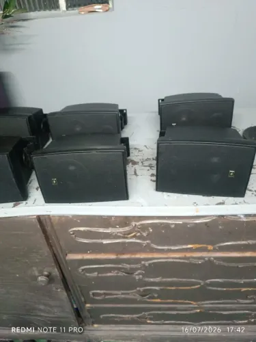 6 caixas JBL