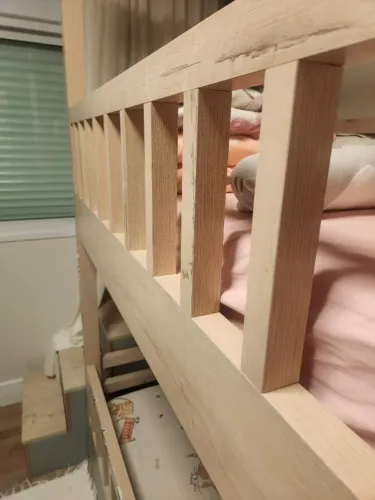 Quarto infantil planejado completo com bicama, armário, escrivaninha e 2 colchões