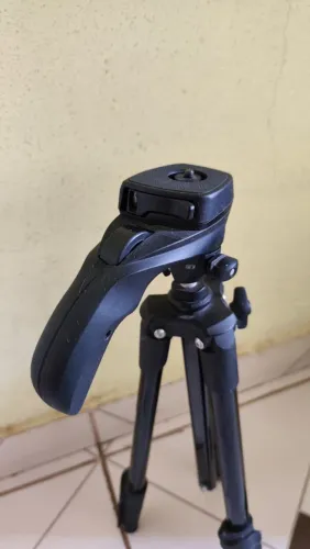 Tripé Manfrotto Compact Action MKCOMPACTACN