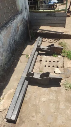 PARA-CHOQUE DE CAMINHÃO USADO