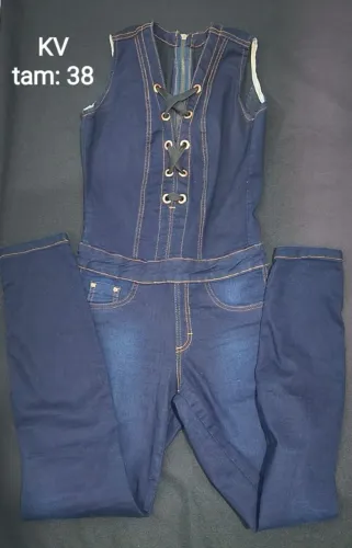 Macacão jeans kv