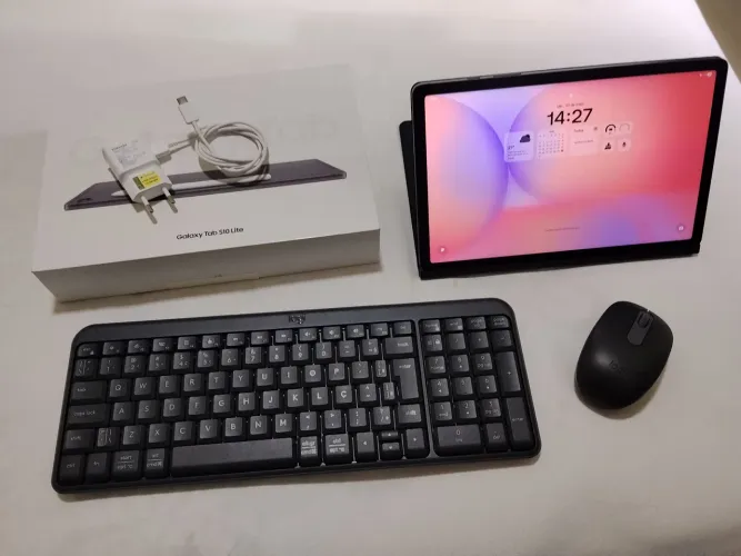 Galaxy tab s10 lite 256gb 8gb ram. Acompanha acessórios. Pouquíssimos dias de uso! 