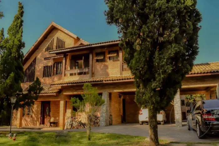 Casa à venda no Condomínio Lago Azul