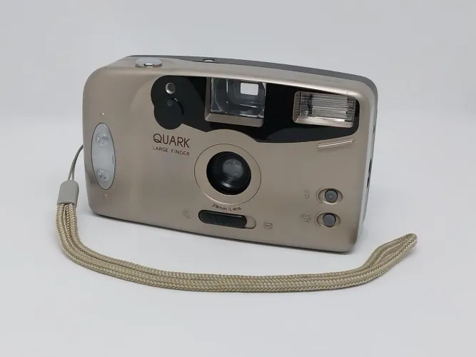 Câmera Analógica 35mm Quark Large Finder - Vintage Retro funcionando
