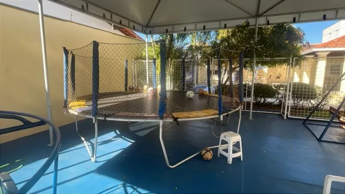 VENDO BRINQUEDO PULA PULA/CAMA ELÁSTICA