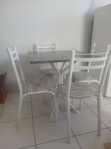 Jogo de mesa 4 lugares granito