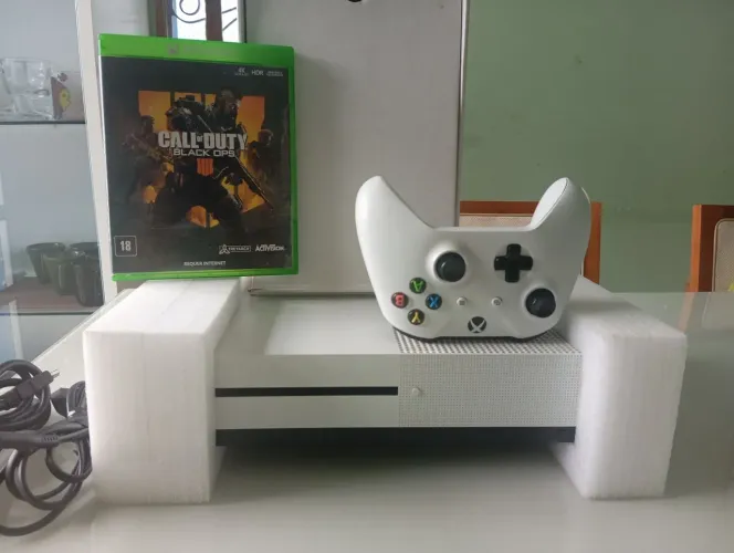 XBOX ONE S 1 TB MEMÓRIA+ CONTROLE ONE S P2 + JOGOS E CAIXA !!! PROMOÇÃO!!!