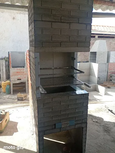Churrasqueira pré-moldada aberta lateral!