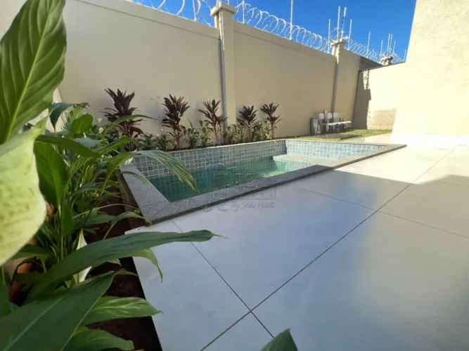 Casa de 172m² com 03 quartos à venda em condomínio - Quinta da Mata