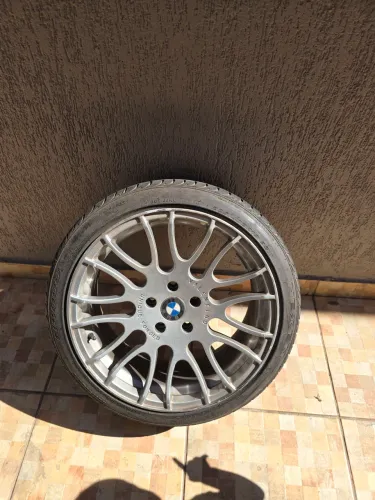 Rodas 19" forjadas e pneus