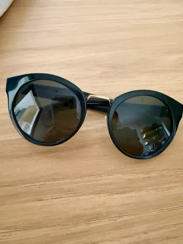 Óculos Prada Original, lentes um pouco arranhadas
