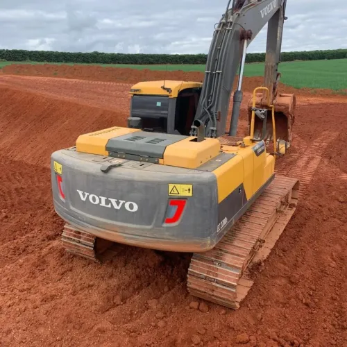 ESCAVADEIRA HIDRÁULICA VOLVO EC220DL 2022