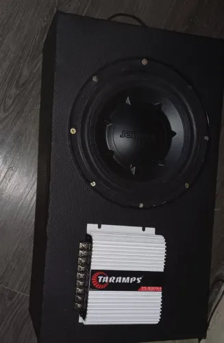Módulo amplificador taramps TS 400 X 4 - 4 canais -  e 01 caixa com Subwoofer Bomber 200 w