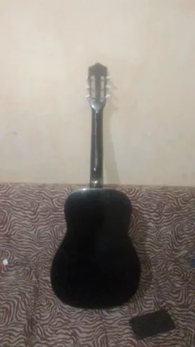 Vendo violão semi novo