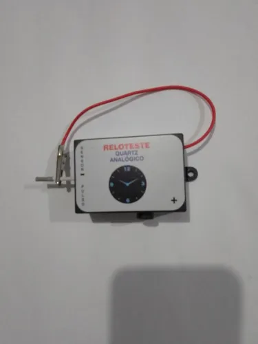 Ferramenta para testar relógios quartz analógicos 