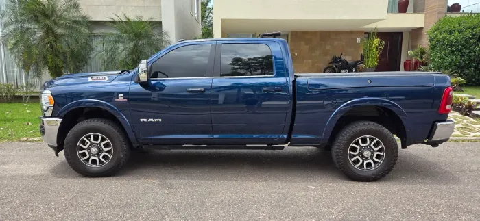 Ram 3500 Limited Longhorn 6.7 TB CD Diesel 2024