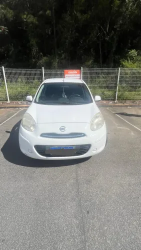 Nissan March SV 1.6 16V Flex Fuel 2013