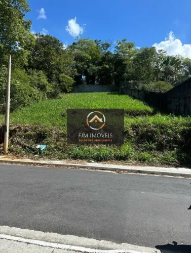Terreno à Venda em Serra Grande, Niterói - R$400.000