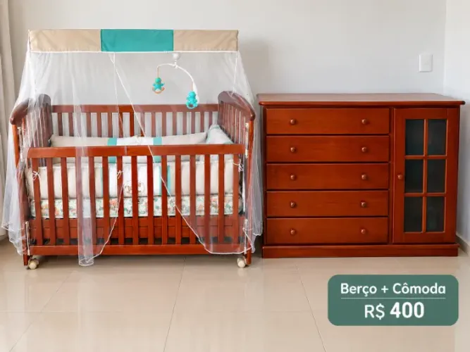Conjunto Berço de Madeira + Cômoda com 5 Gavetas - R$ 400