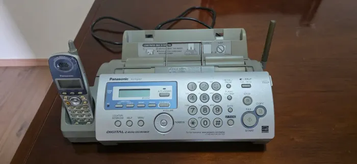 Fax Panasonic KX-FG2451 em ótimo estado