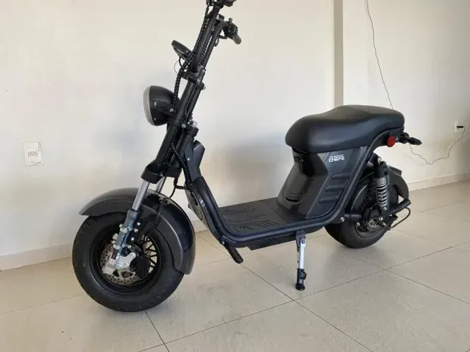 SCOOTER ELÉTRICA À VENDA
