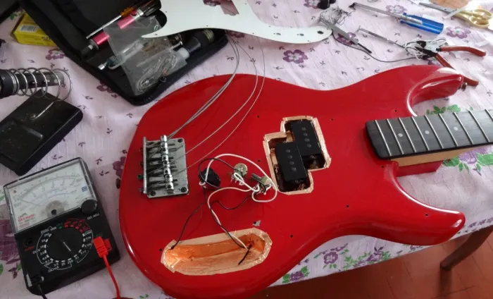 CONSERTOS E REFORMAS DE INSTRUMENTOS MUSICAIS 