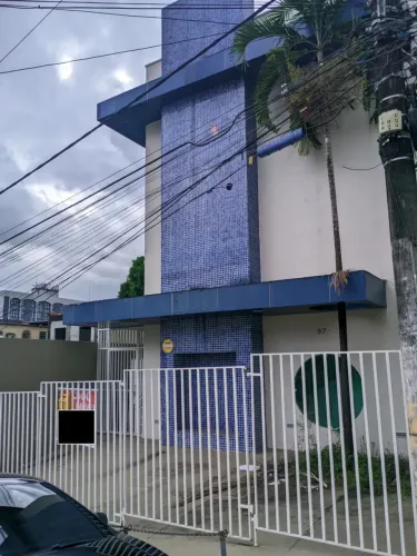 Prédio 400m² com 10 Salas e estacionamento próx a Djalma Batista