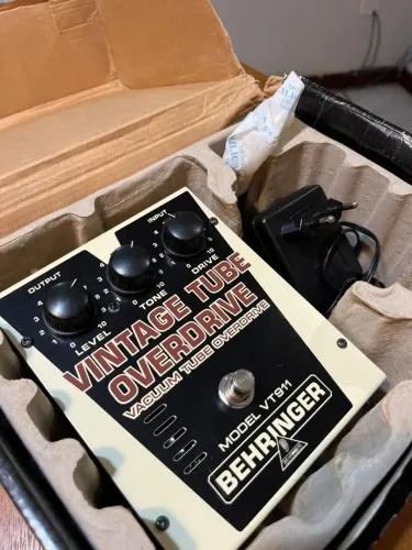 Pedal Behringer VT911 Vintage Tube Overdrive