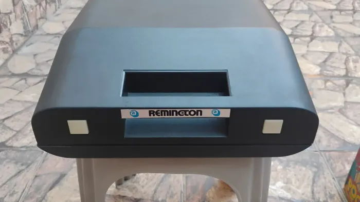 Máquina de Escrever Vintage - Funcionando - Item Raro